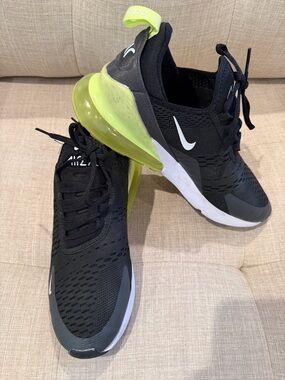 Men’s Nike Air Zoom 270 Black/Lemon Twist Size 9M